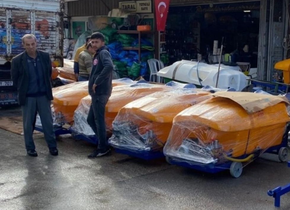 Kaan 600 litre benzinli dört teker ilaçlama makinesi